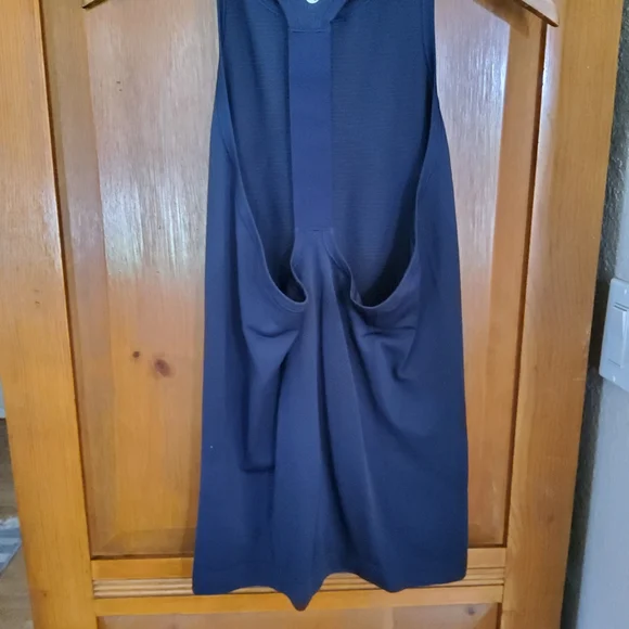 lululemon Swiftly T Back Tank Black Size 6 EUC - Picture 4 of 7